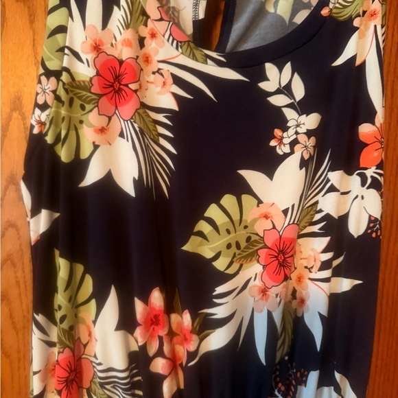 White Birch Womens Shorts Romper Size M Blue Floral Stretchy Elastic Has Pockets - Picture 5 of 13